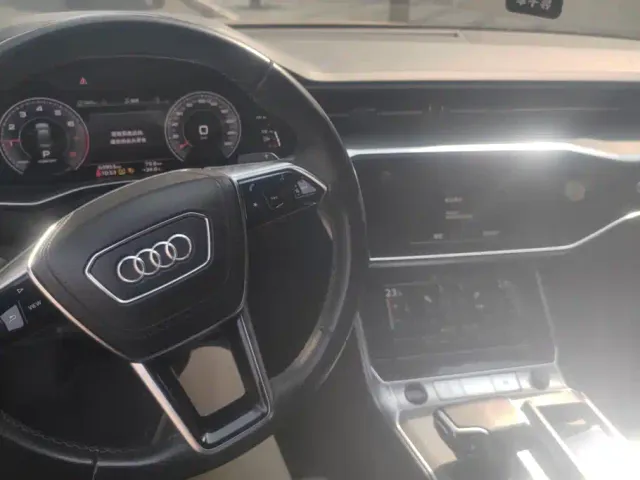 Audi A6L — Фото автомобиля 12