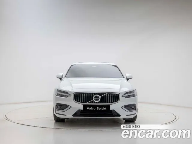 Вольво S60 S60 третьего поколения B5 Ultimate Bright — Фото автомобиля 2
