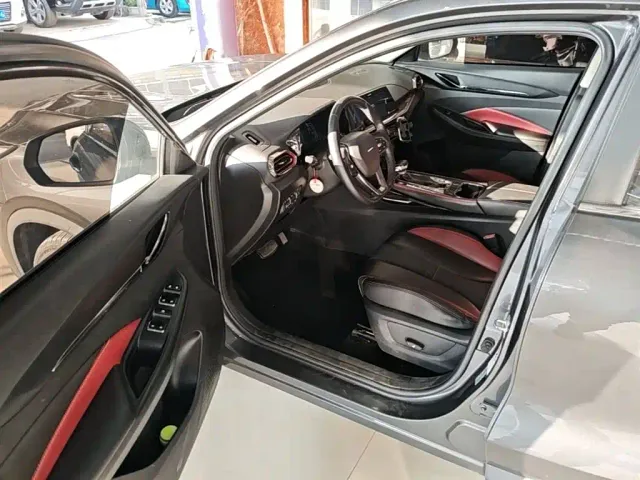 Changan Oushang X5 — Фото автомобиля 15