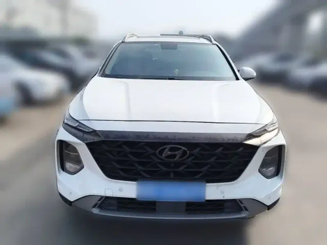 Hyundai Santa Fe — Фото автомобиля 4