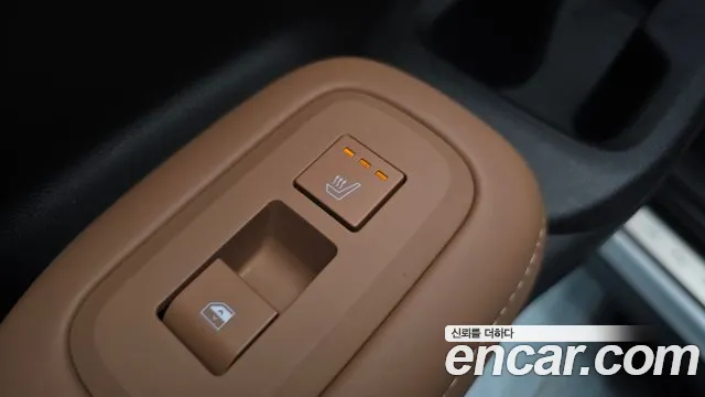 Hyundai Santafe — Фото автомобиля 16