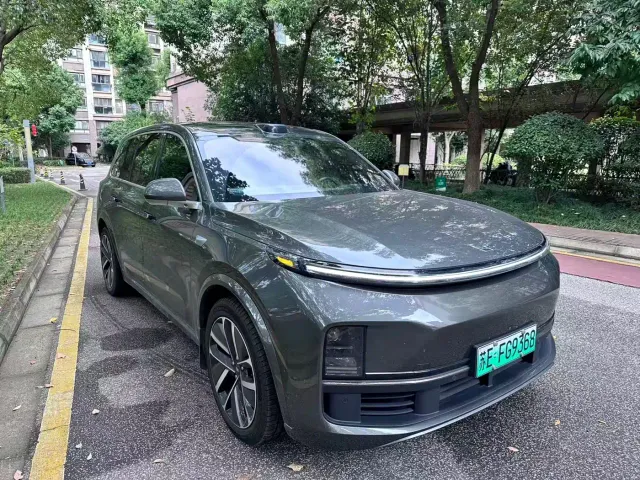 Li Auto L9 — Фото автомобиля 2