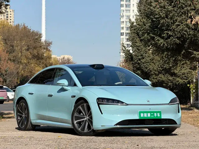 Luxeed S7 — Фото автомобиля 3