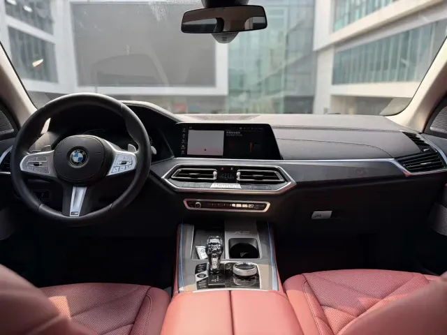 BMW X5 — Фото автомобиля 4