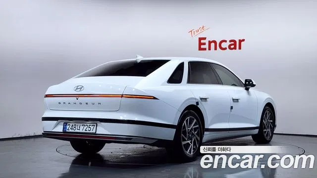 Hyundai Grandeur GN7 — Фото автомобиля 2