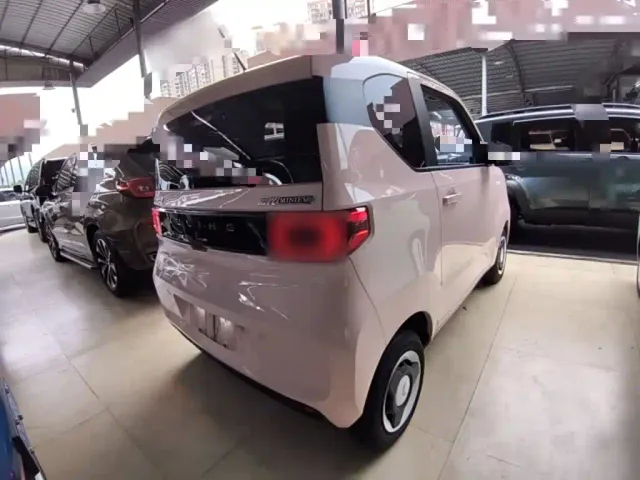 Wuling Hongguang Mini EV — Фото автомобиля 6