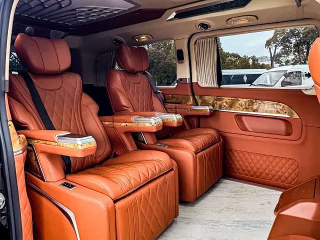 Mercedes-Benz V-Class — Фото автомобиля 10