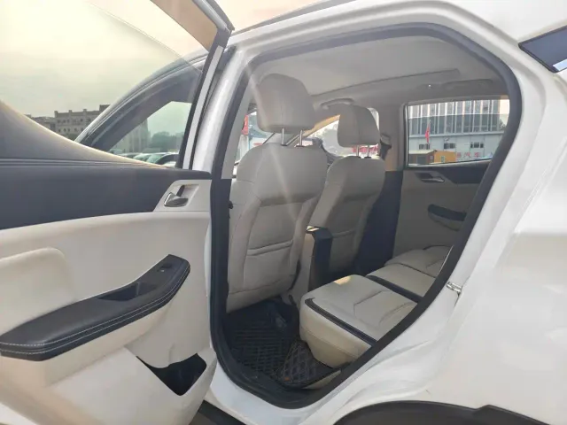 BYD Yuan Pro 2021 Lifetime Love Edition — Фото автомобиля 15