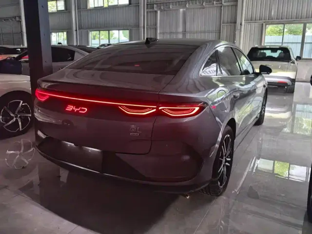 BYD Qin L — Фото автомобиля 3