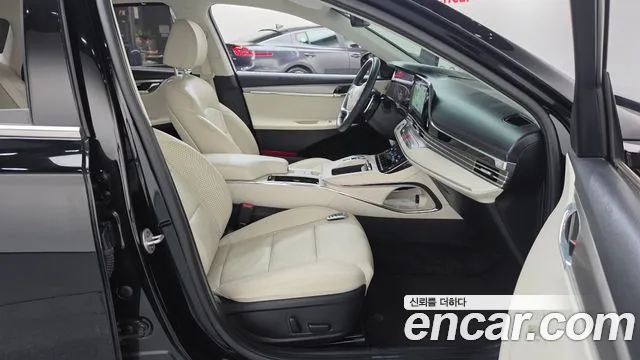 Hyundai Grandeur New — Фото автомобиля 16