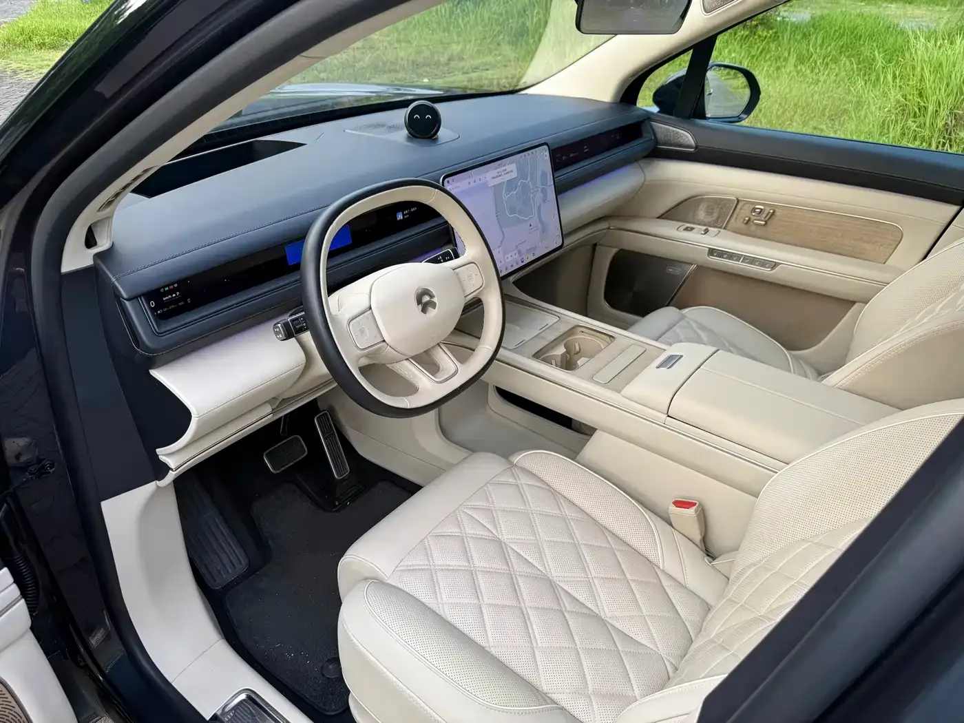 NIO NIO ES8 2025 Base Model — Фото автомобиля 6