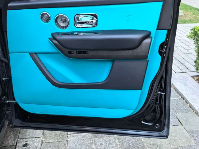 Rolls-Royce Cullinan — Фото автомобиля 12