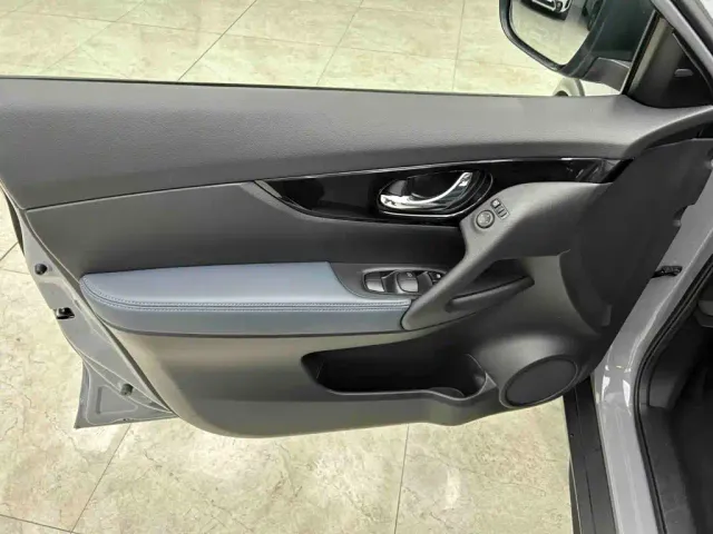 Nissan X-Trail — Фото автомобиля 16