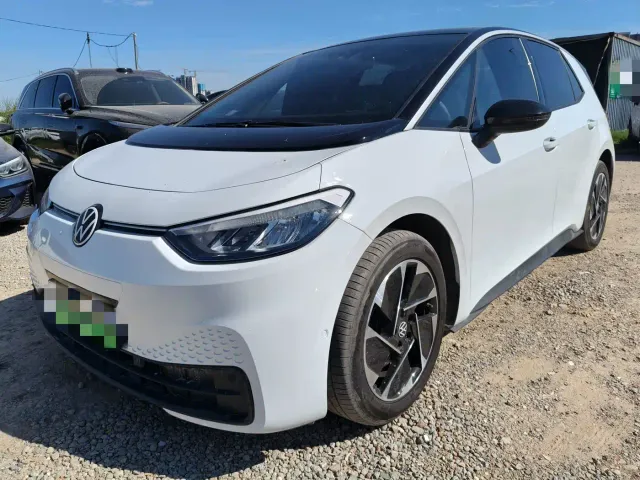 Volkswagen ID.3 — Фото автомобиля 3