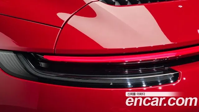 Porsche 911 992 — Фото автомобиля 8