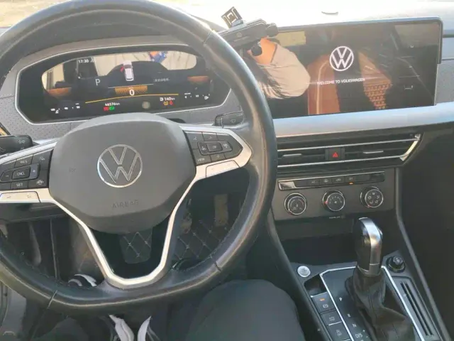 Volkswagen Lavida — Фото автомобиля 12