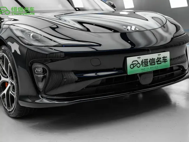 IM Motors L6 — Фото автомобиля 9