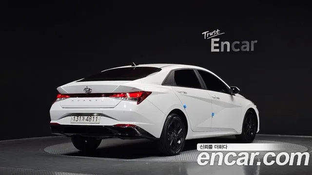 Hyundai Avante — Фото автомобиля 2