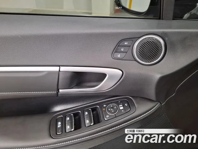 Hyundai Sonata — Фото автомобиля 16