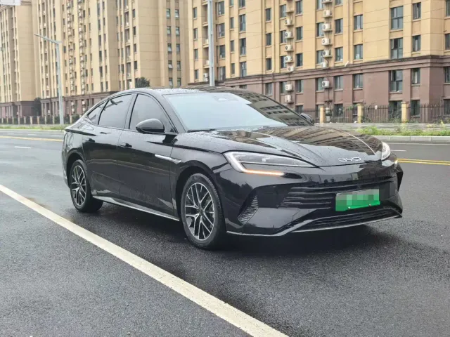 BYD Seal 07 DM-i — Фото автомобиля 3