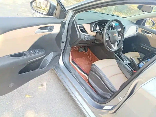 Chevrolet Monza — Фото автомобиля 15