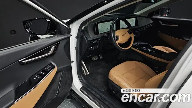 Kia EV6 — Фото автомобиля 9