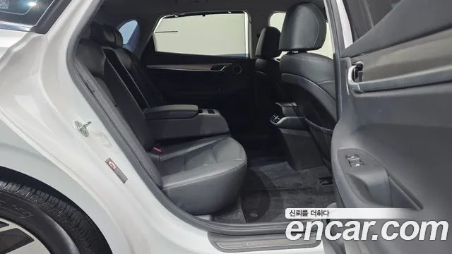 Hyundai Grandeur (New) Hybrid — Фото автомобиля 17