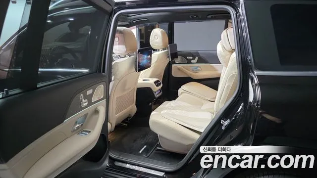 Mercedes-Benz GLS-Class — Фото автомобиля 11