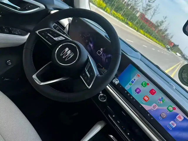 Buick Envision Plus — Фото автомобиля 6