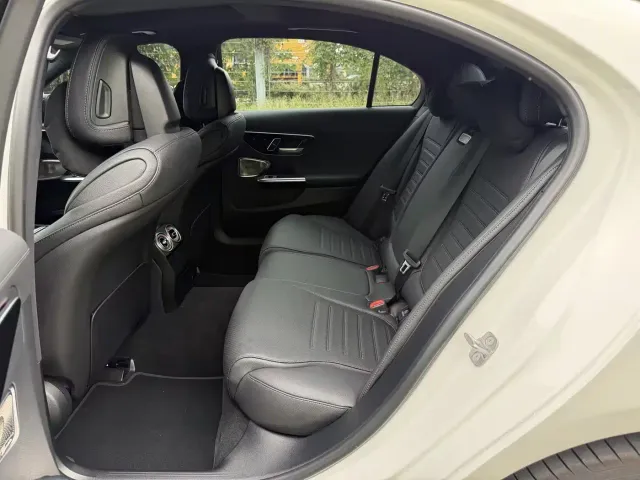 Mercedes-Benz C-Class — Фото автомобиля 14