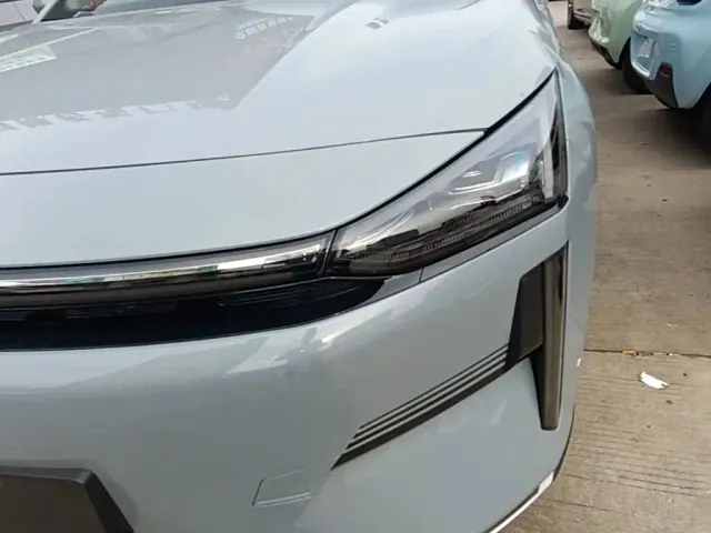 Geely Galaxy L6 — Фото автомобиля 23