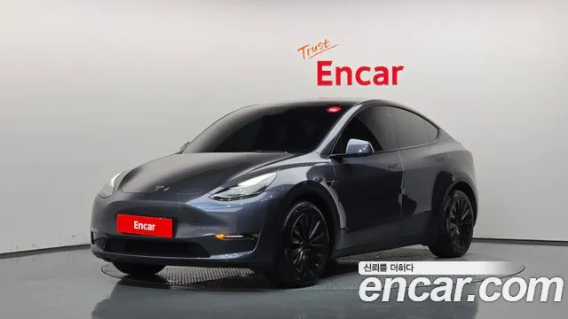 Фотография автомобиля — Tesla Model Y