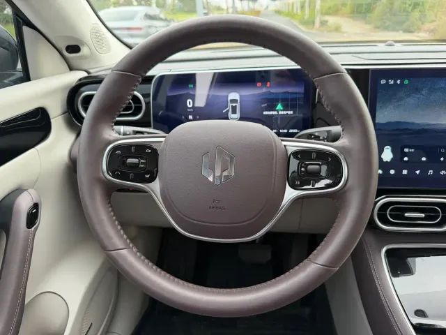 Leapmotor Leapmotor C11 2023 Extended Range 200 Comfort Edition — Фото автомобиля 14