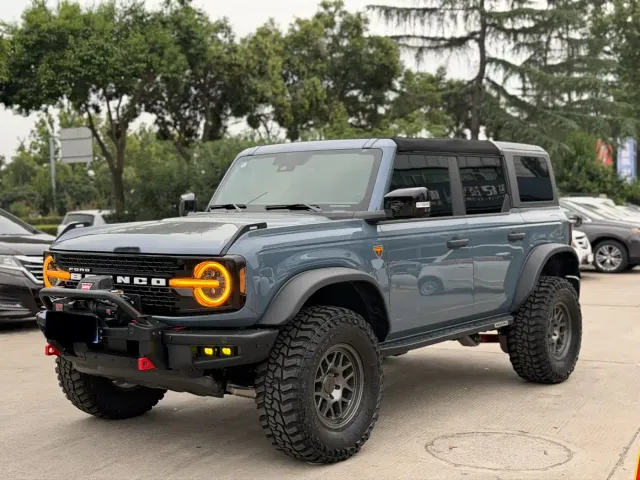 Фотография автомобиля — Ford Bronco