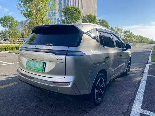 GAC Aion Y — Фото автомобиля 9