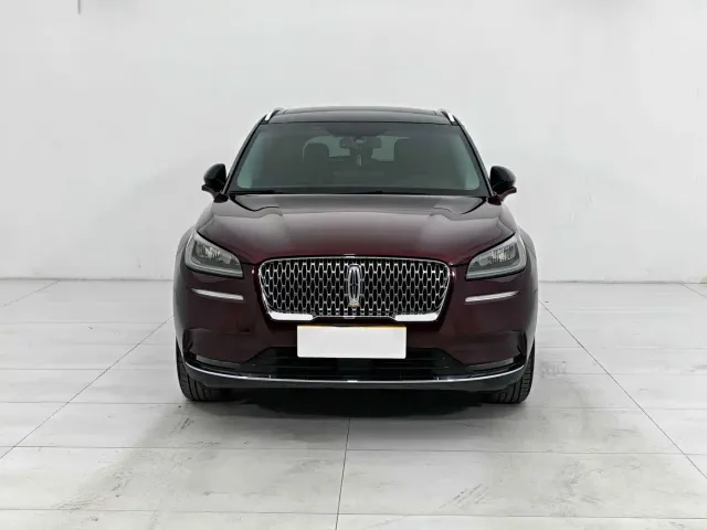 Lincoln Corsair — Фото автомобиля 2