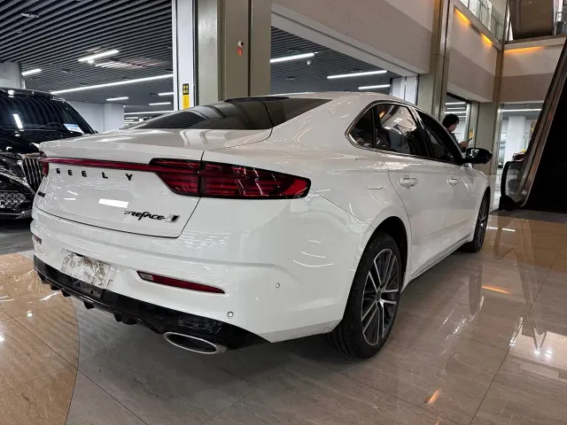 Geely Xingrui — Фото автомобиля 13