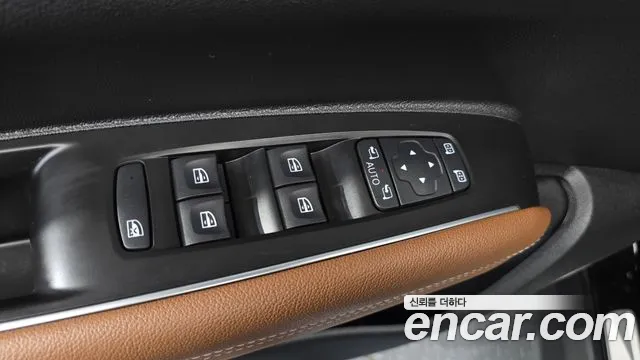 Renault-KoreaSamsung QM6 Новый QM6 2.0 LPe RE Signature 2WD — Фото автомобиля 28