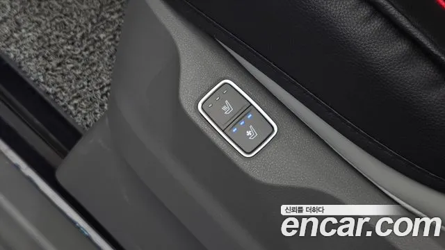 Hyundai Staria Staria 4WD Lounge 9 мест — Фото автомобиля 14