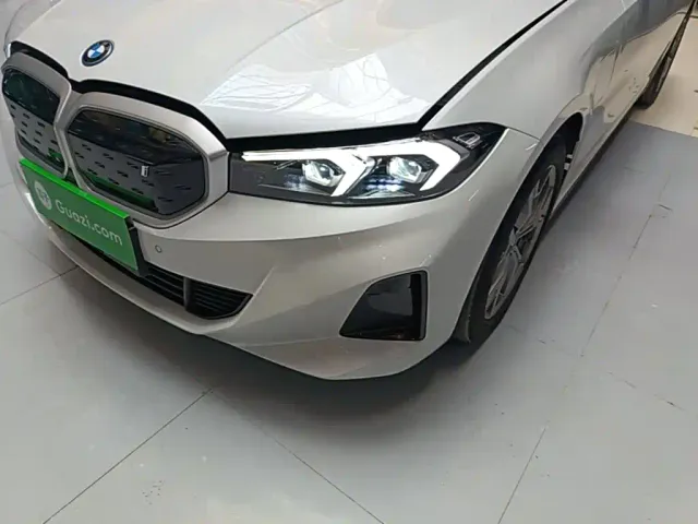 BMW i3 — Фото автомобиля 23