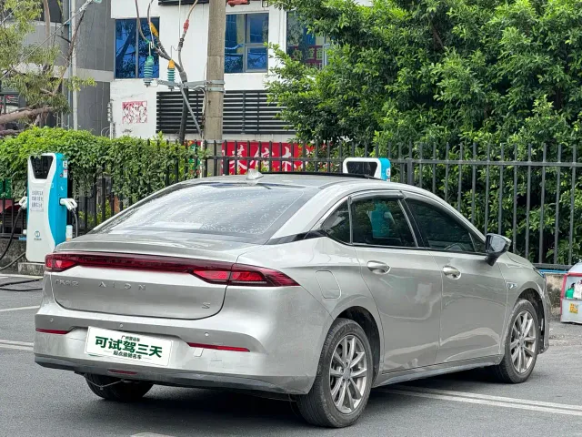 GAC Aion S — Фото автомобиля 9
