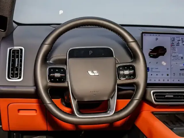 Li Auto L7 — Фото автомобиля 24