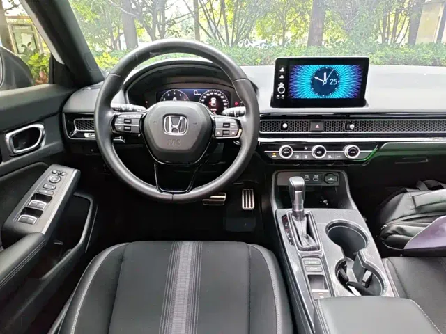 Honda Civic — Фото автомобиля 12