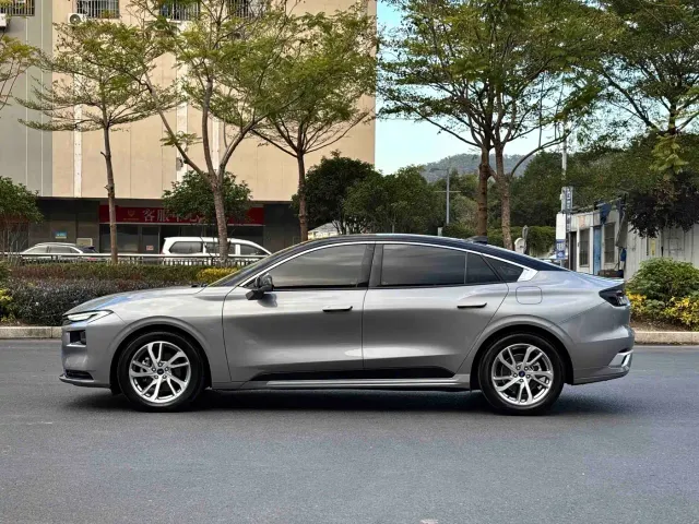 Ford Mondeo — Фото автомобиля 3
