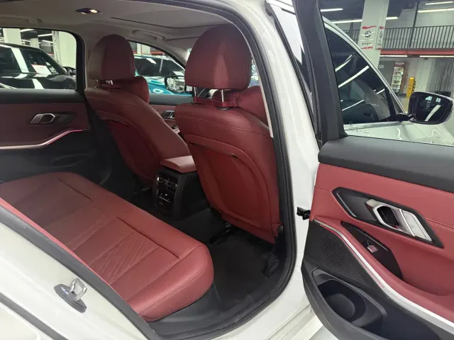 BMW 3 Series — Фото автомобиля 18