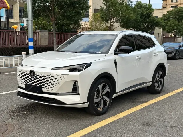 Фотография автомобиля — Changan CS55 Plus