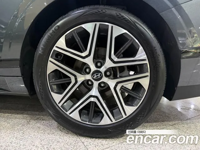 Hyundai Grandeur Grandeur (GN7) 2.5 Бензин 2WD — Фото автомобиля 20