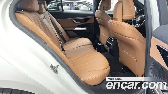 Mercedes-Benz E-Class W214 — Фото автомобиля 11
