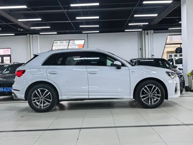 Audi Q3 — Фото автомобиля 7