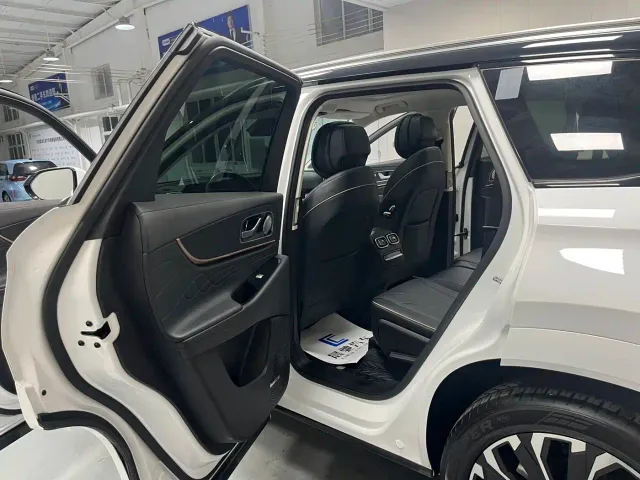 Chery Tiggo 9 — Фото автомобиля 8